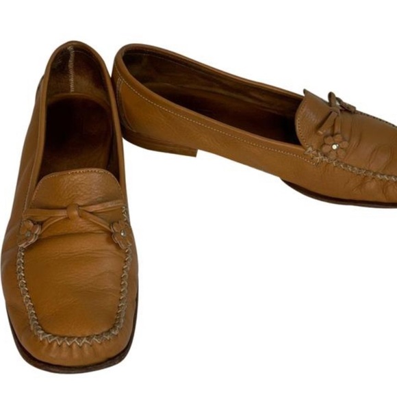 Coach Ariella Leather Loafers in tan with silver hardware - Picture 1 of 10